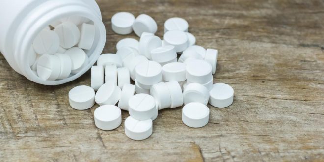 acetaminophen-tablets-spilled استامینوفن